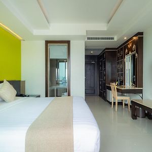 Deluxe Zimmer mit Kingsize-Bett